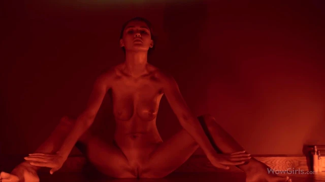 Sonya Blaze Showcases Her Perfect Body in Stunning On-Camera Display