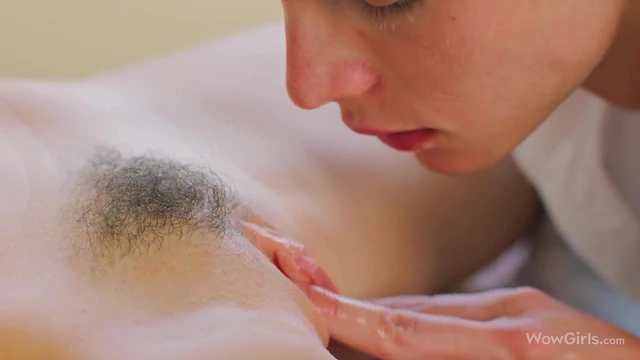 Super Hot Girl Isabella De Laa Fucks Stranger Met On Vacation Wildly