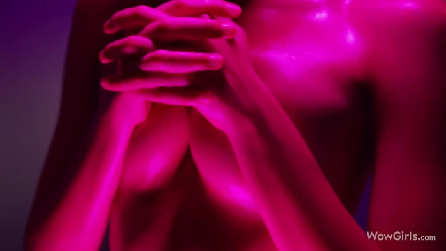 Alissa Foxy Stuns in Hot Solo Performance, Igniting Your Desires Fully