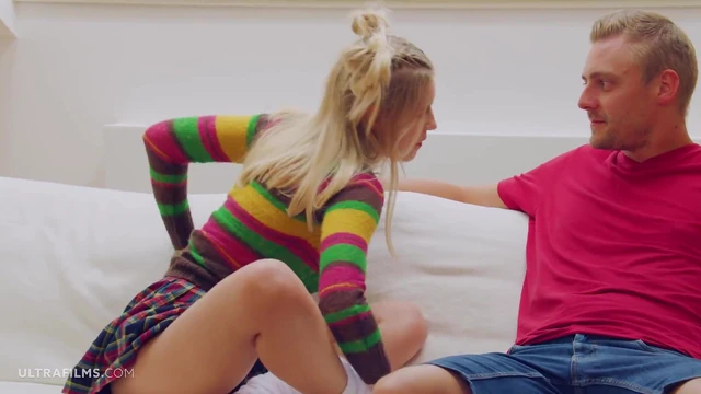 Hot Girl Freya Mayer Sexually Pleasures Her Pornstar Buddy On The Couch