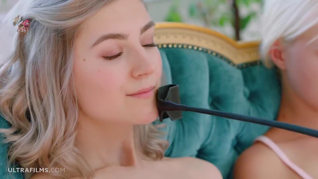 Hot Lesbo Foursome: Eva, Sasha, Lika & Sybil Dominate Each Other Sexually