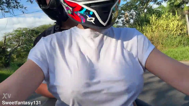 Curvy Driver's Surprise Ride Leads to Hot Pants-Free Encounter Under Cover