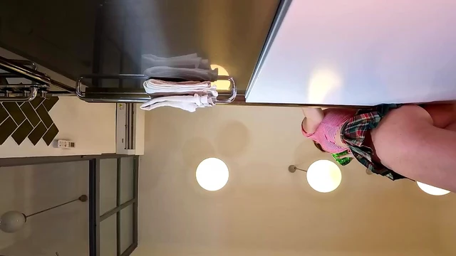 No Panties Video - Mantrap's Mouthwatering No-Panties Dirt