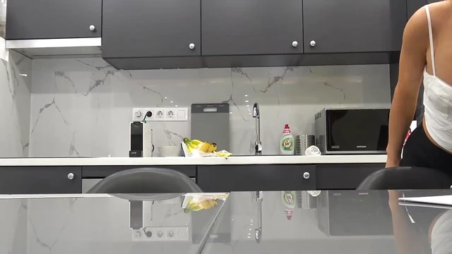 No Panties TV - short skirt clip