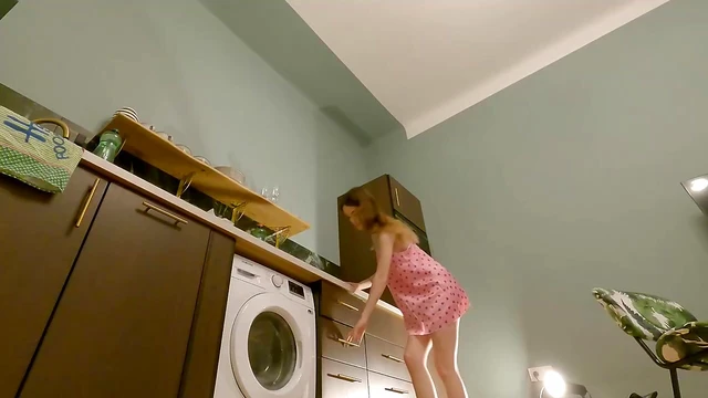 Witching Slut’s Solo Vid of Dripping Wet Pussy Play