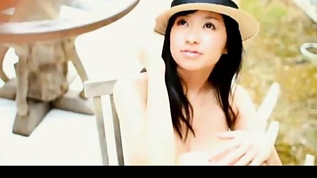 Seductive Asian Beauty Strips Off Publicly For Hot Action