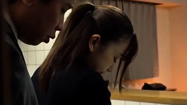 Oura Manami Kneels In Kitchen Giving Mind-Bending Blowjob Experience