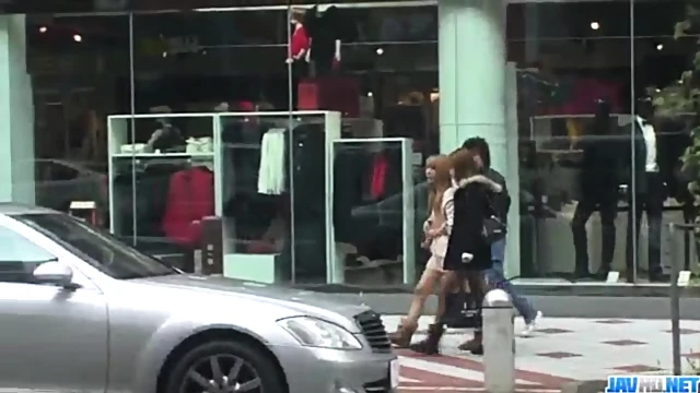 Serena's Steamy Car Porn Play, Pussy Pleasure On-The-Move