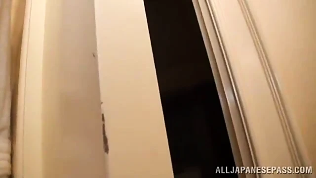 Kaede Niiyama Gets Busty & Sucky In Steamy Bathtub Blowjob Action