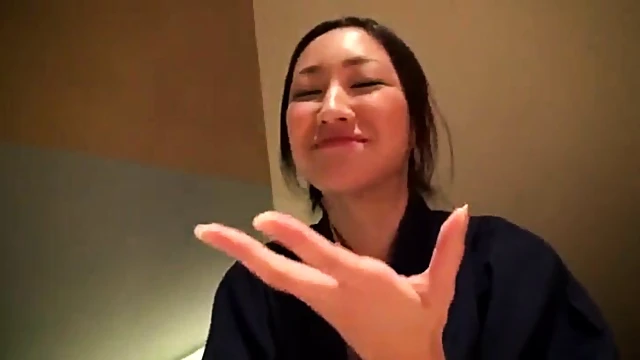 Sizzling Japanese Babe In Bikini Gets Nailed Hard By The Poolside