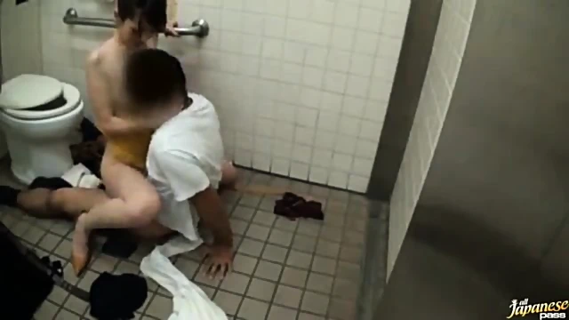 Sizzling Milf Rides Hard Cock & Dominates With Hot Facesitting In Restrooms