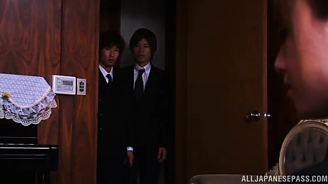 Sizzling Japanese Cowgirl Cries Out While Getting Nailed Missionary Style