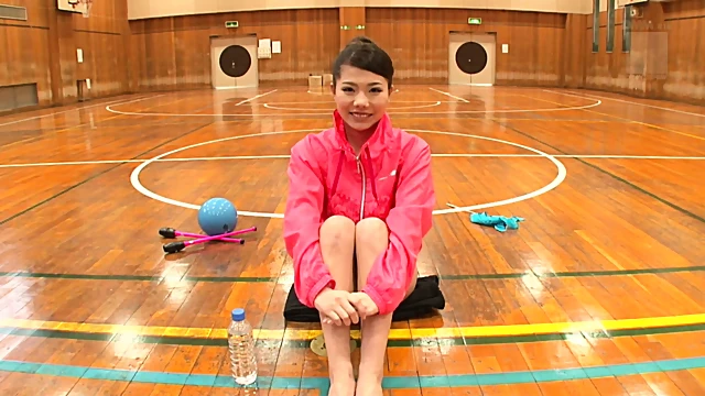 Flexible Sporty Gymnast Opens Wide For Stiff Cumshot Hardcore Action