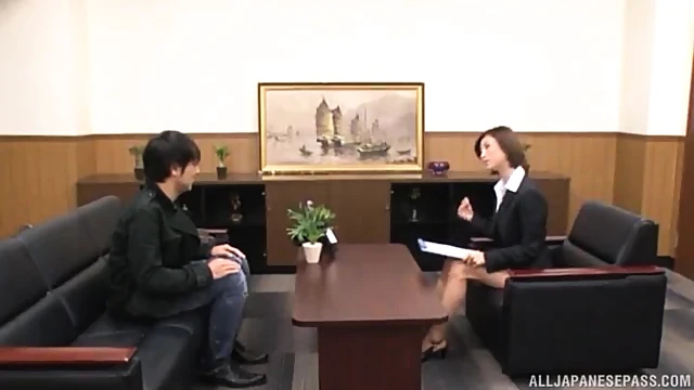 Sensual Office Woman Surrenders To Her Boss's Tempting Fuck Fest