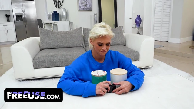 Hot and Soon-to-Be Divorced Milf, Ready and Willing to Be Freeused - Everyone's Invited