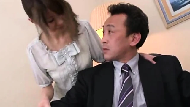 Tight-Legged Lady Craves Dicks, Loves Being Seduced By Horny Men