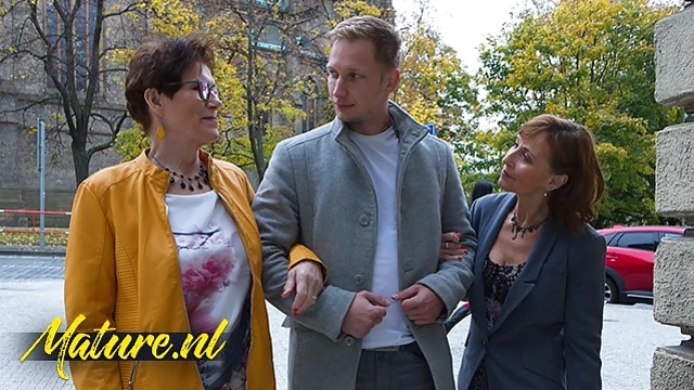 Hot Mature Women Invite Man Home For Steamy Pussy-Filling Night Together