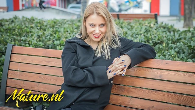 Unshaven Mom Craves Cock While Hunting For Her Next Career Move