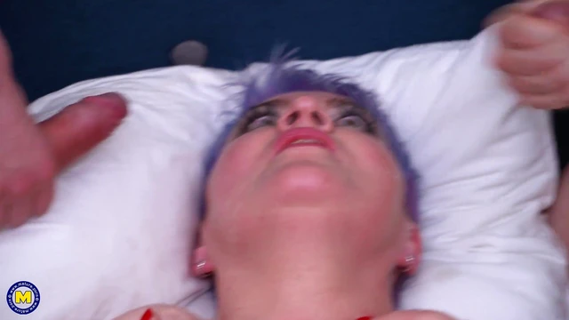 Sultry Stepmom Seduces Her Stepsons Into Thrilling Double Penetration Fun