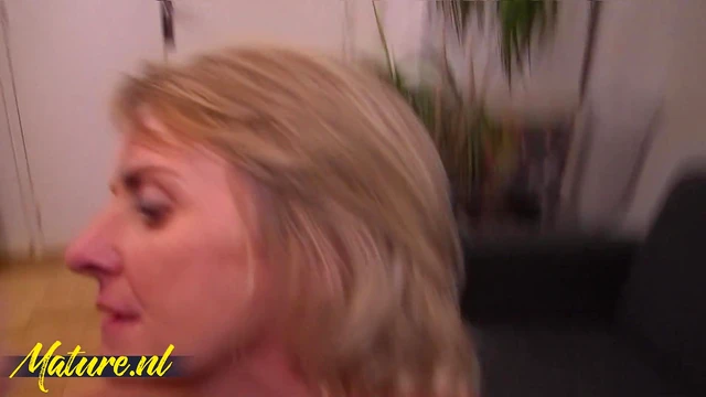 Mature Cintya Aston Craves Thick Cock For Intense Pleasure Night