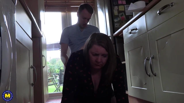 Experienced Stepmom Takes Young Stepson's Cock Deep Anal