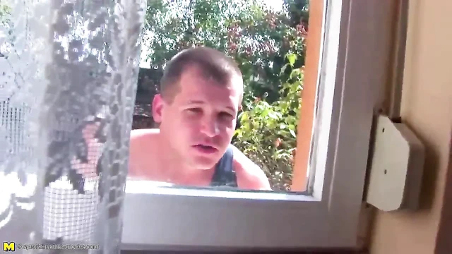 Mature Step Moms Fuck Insanely While Peeing Together In Group Sex Orgy