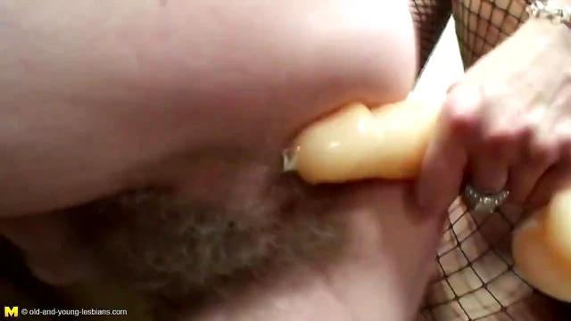 Mom & Stepdaughter Lesbian Group Fuck Scene Heats Up Fast