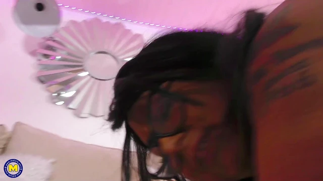 Passionate Mature Mom Gives Wild Blowjob Before Steamy Fuck Fest