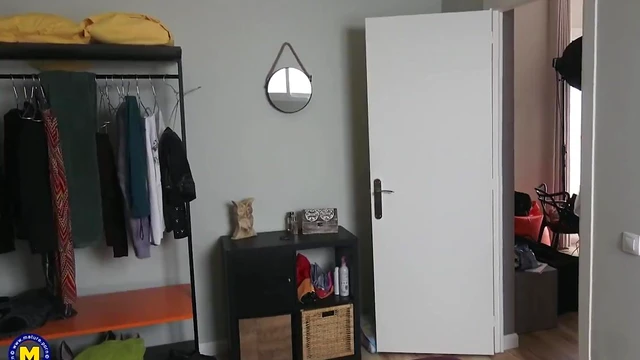 Passionate Rough Sex Between Experienced Old & Young Lesbians