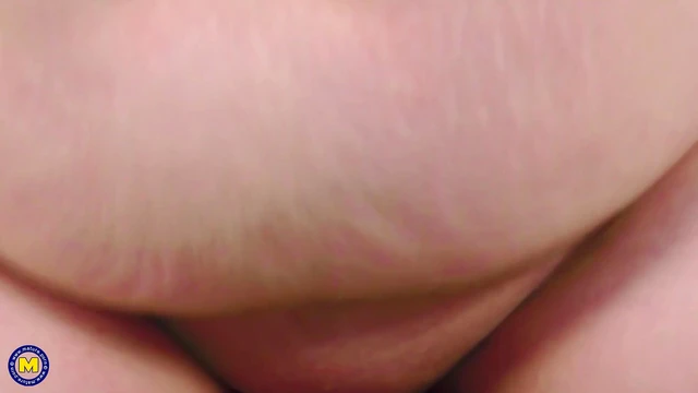 Mature Mom Cheats With Young Guy For Steamy Fuck Fest