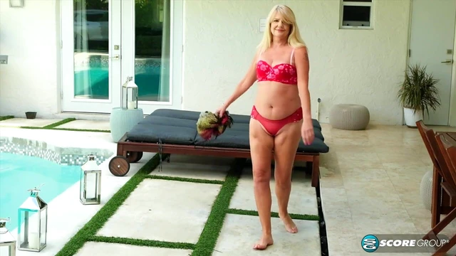 Sexy Granny Shows Her Moves By The Poolside Before Steamy Action Begins