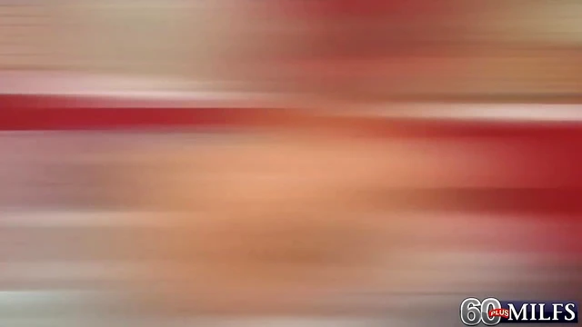 Passionate Phoenix Skye Takes Her Lover's Cock Deep Into Heat