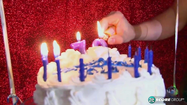 Passionate Bea Cummins Celebrates Milestone With Anal Bliss Session