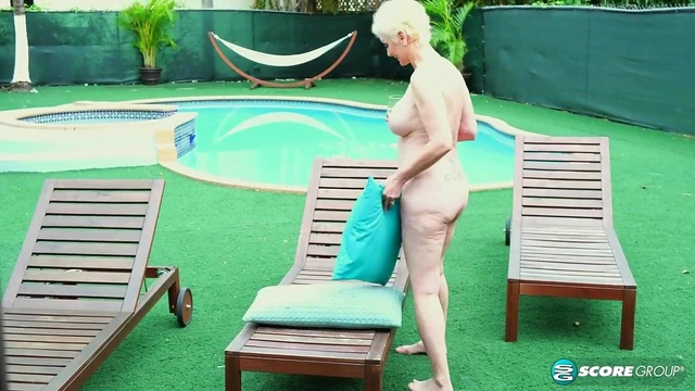 Exotic Seka Black Unveiled In Steamy Erotic Scene