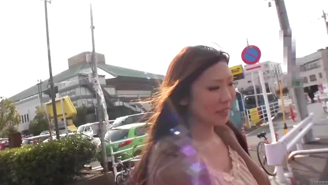 Flawless Japanese Amateur Gives Unforgettable Blowjob and Hardcore Sex