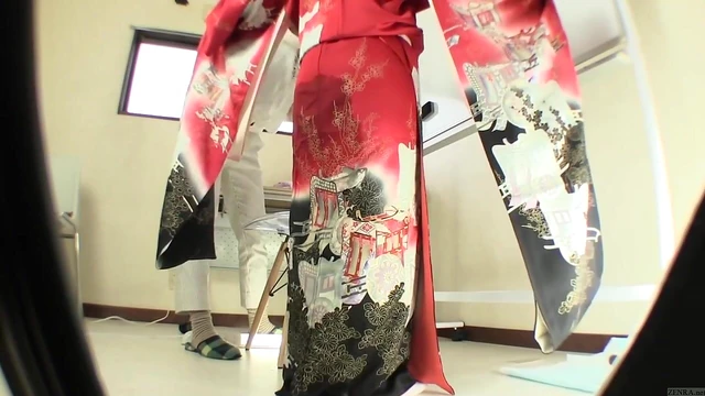 Japanese Kimono Pee Desperation Fails Subtitled in Stunning HD Quality