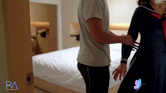 Xu Xiaoxin's Passionate Night With Her Handsome Boyfriend In Bedroom Bliss