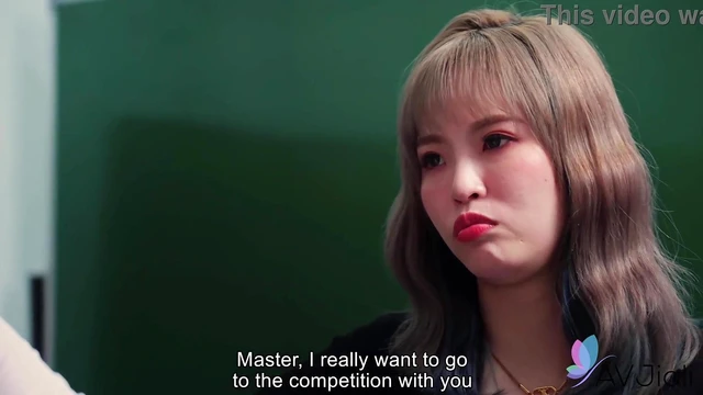 Naked Woman Poses Seductively For Painting Before Getting Fucked Hardly