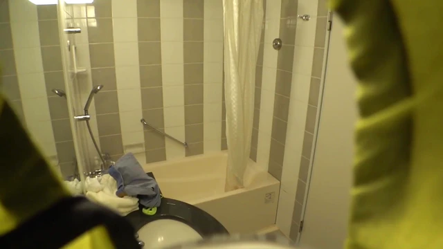 Adorable Japanese Student Teen Gets Creampie After Tempting Blowjob