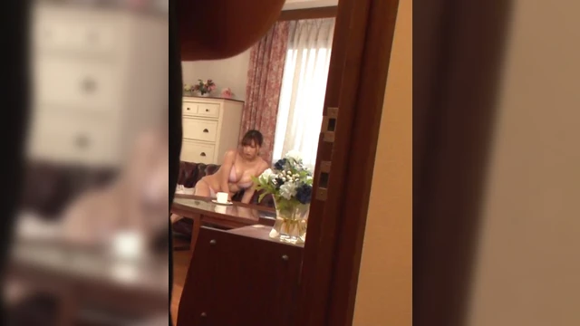 Innocent Drawing Model Gets So Turned On She Can't Stop Cumming After Seductive Stares