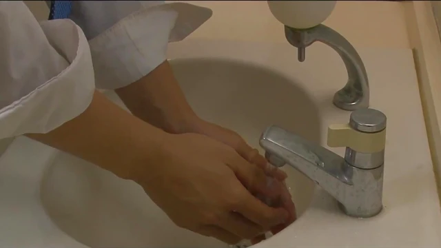 Big-Breasted Office Worker Tempts Me Into Steamy Sex During Quiet Overtime Hours