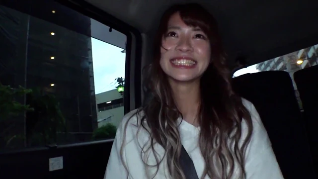 Cute Gal Offers Sweet Lovey-Dovey Sex With Steamy Nakadashi Finish Inside Her.