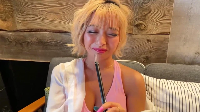 Sexy Slutty Gal With Big Boobs Gives Rich Blowjob For Erotic Satisfaction