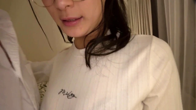 Glasses-Wearing Gym Girl Rocks Her Curvy Body In Steamy Sex Scene