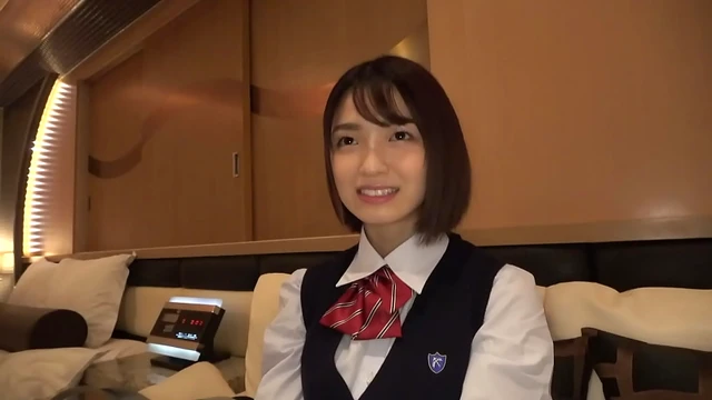 Class Beauty Craves Old Man's Cash, Ignites Forbidden Passion Behind Closed Doors