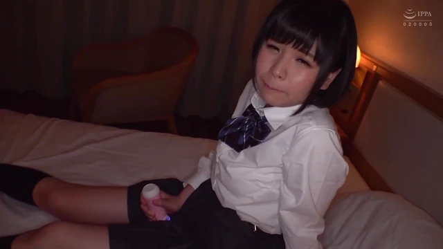 Beautiful Teen With Short Hair Loves Older Men's Dicks & Gives Hot Blowjob