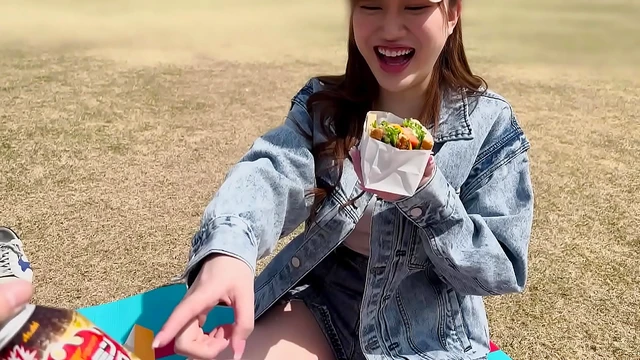 Marshmallow-Busted Gal Craves Endless Rubbing & Sweet Voice Orgasms Raw Style