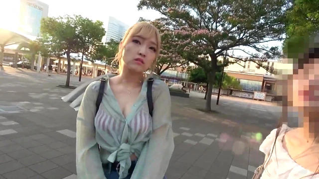 Blonde Gal Unleashes Her Erotic Power With Big Booty Shakes & Explosive Cums!