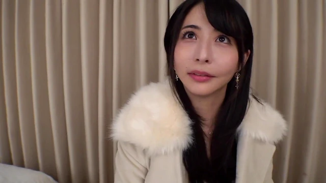 Seductive Psychopath Clerk Turns Wild Beast For Perverted Pleasure Adventure