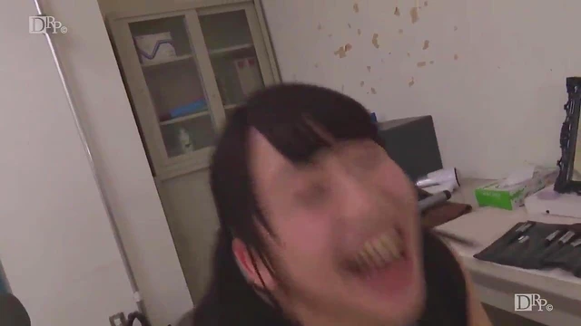 Yuuna's Naughty Punishment Game Ends With Rough Virgin Deflowering